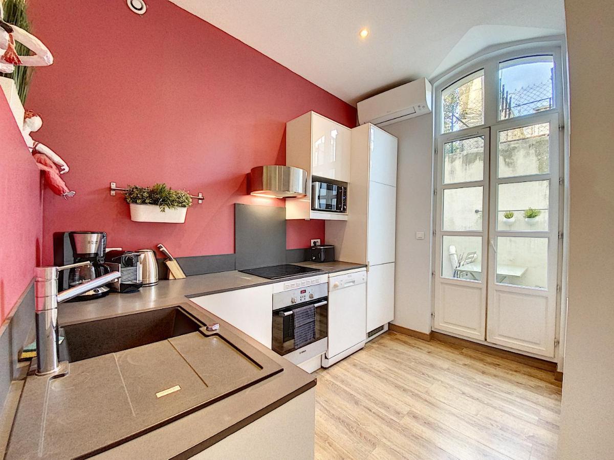 Maison 3 - Terrasse - Climatisation 10 Minutes A Pied Du Pont D'avignon Apartment *