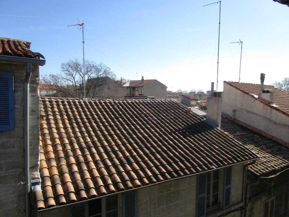 Maison 3 - Terrasse - Climatisation 10 Minutes A Pied Du Pont D'avignon Apartment Avignon